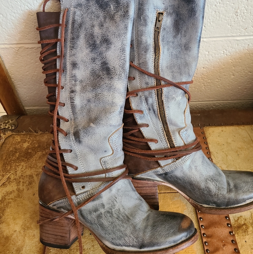 Freebird tie up ice boots BLACK FRIDAY SALE